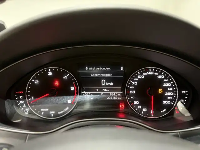 Audi A6 view 3