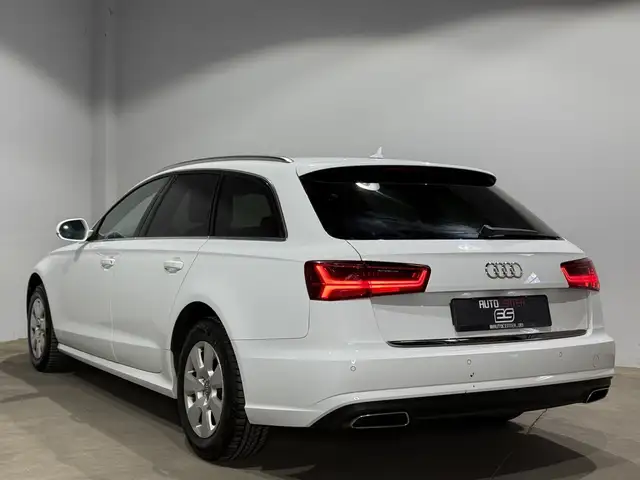 Audi A6 view 22