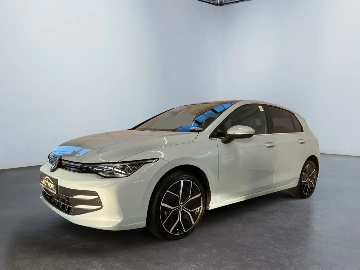 Volkswagen Golf VIII Edition 50 1.5 eTSI DSG Panoramadach Blau - 2