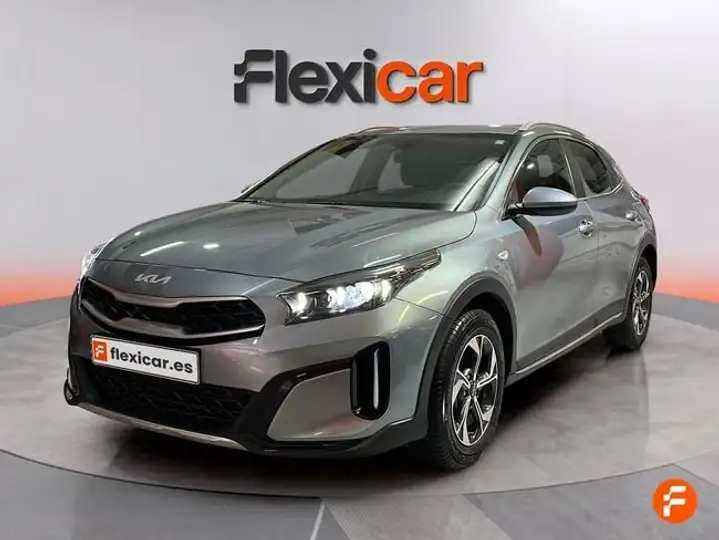 Kia XCeed 2025, foto 3