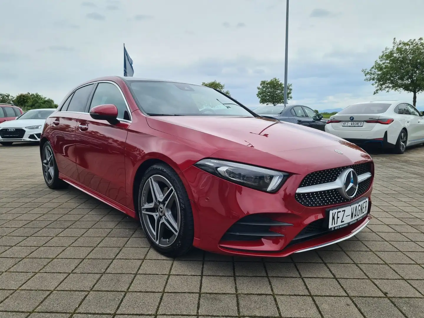 Mercedes-Benz A 200 A200 2.0D-AMG PAKET PREMIUM+ LED KAMERA AHK PANO Rouge - 2