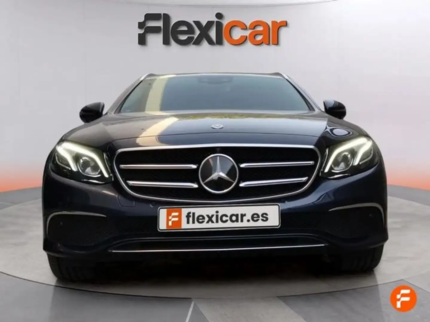 Mercedes-Benz E 300 Estate de Azul - 2