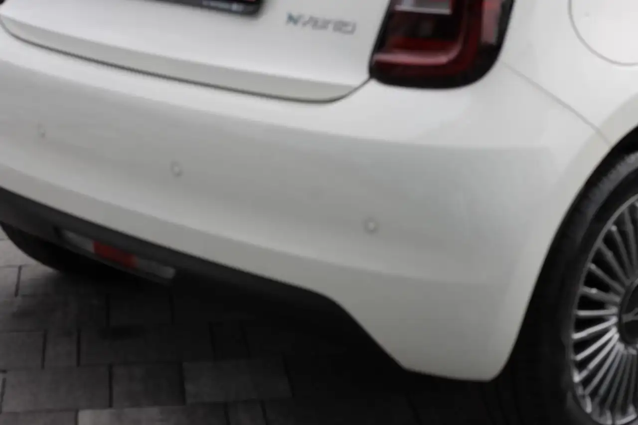 Fiat 500 Berlina Hybrid Torino 25