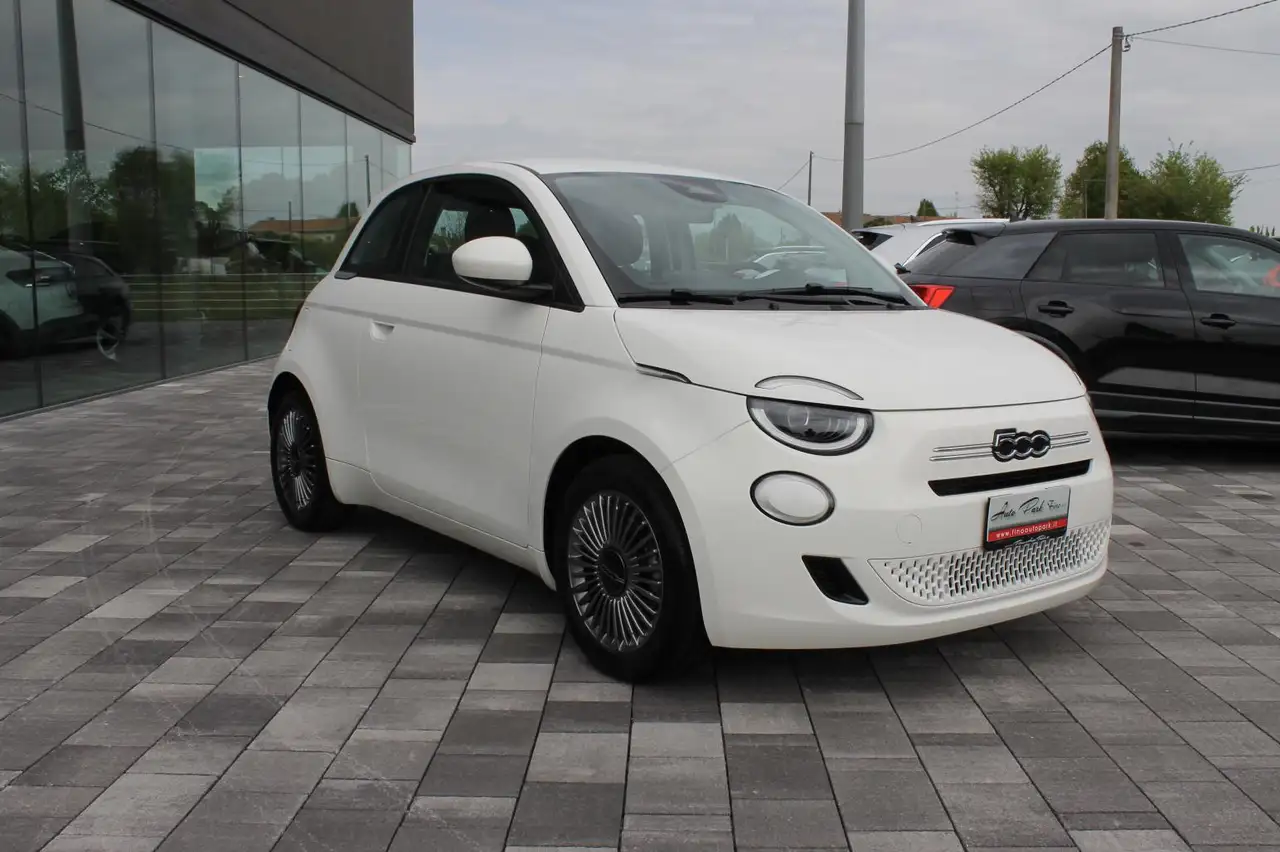 Fiat 500 Berlina Hybrid Torino 3