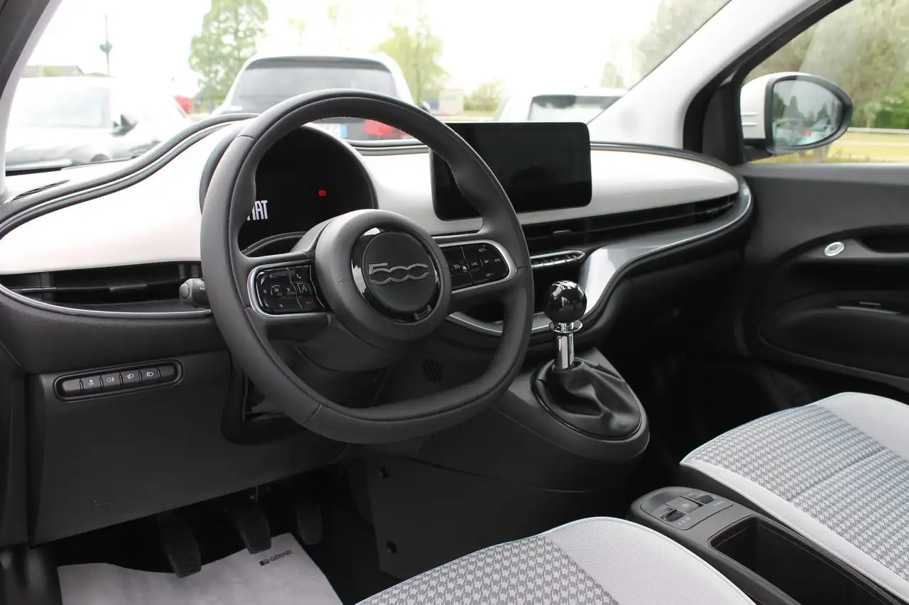 Fiat 500 Berlina Hybrid Torino 6