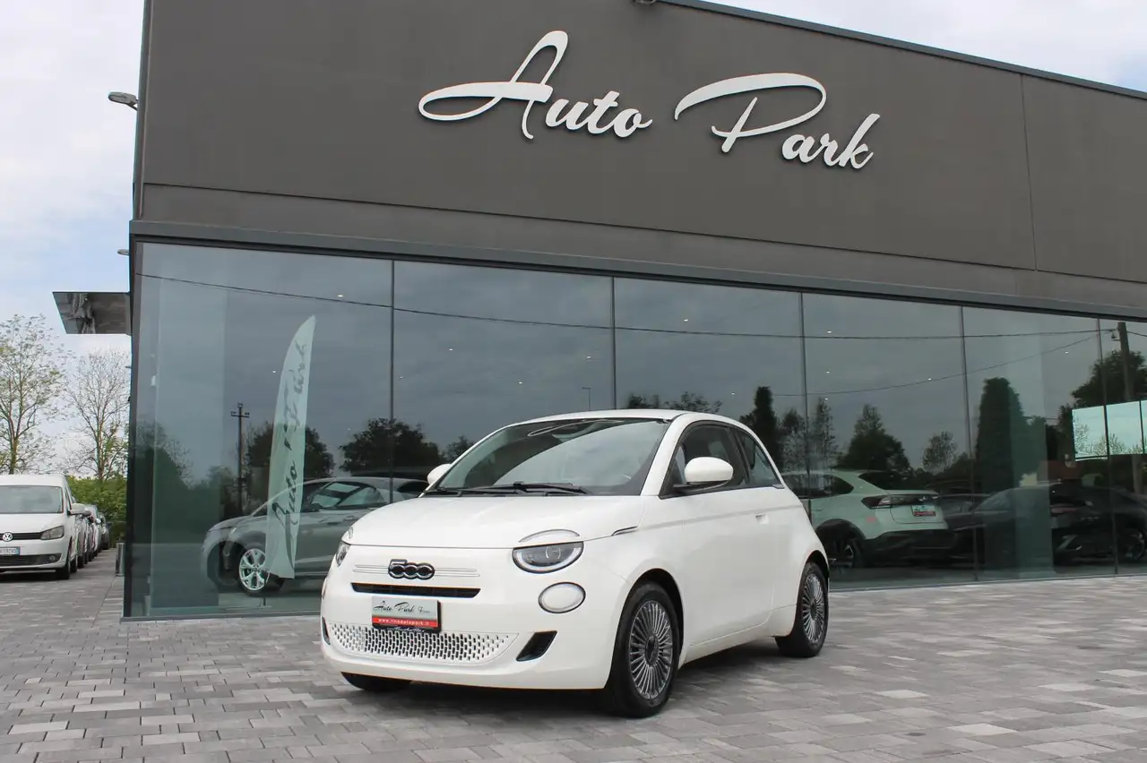 Fiat 500 Berlina Hybrid Torino