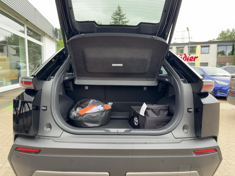 Toyota C-HR Toyota + 5-Türer Teamplayer Elektromotor / 77 kW — photo 12