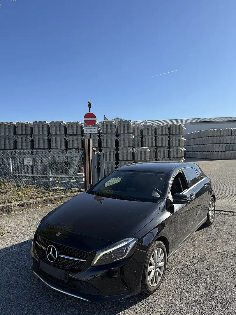 Mercedes-Benz A 160 d Schwarz - 1