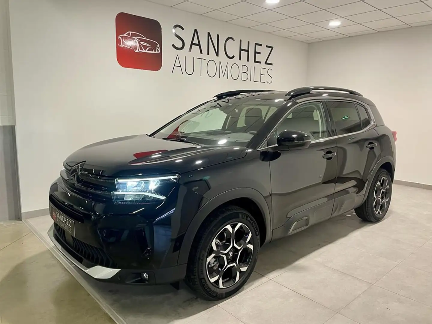 Citroen C5 Aircross PHASE 2 1.5 BLUEHDI 130 EAT8 MAX Noir - 1