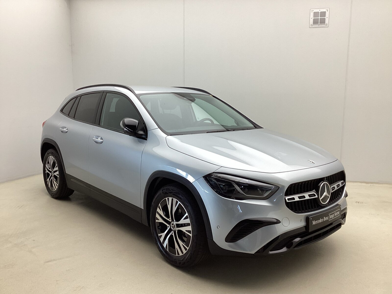 Mercedes-Benz GLA 180 GLA 180 Prog Adv Plus Multibeam Distr Spur Night — photo 3
