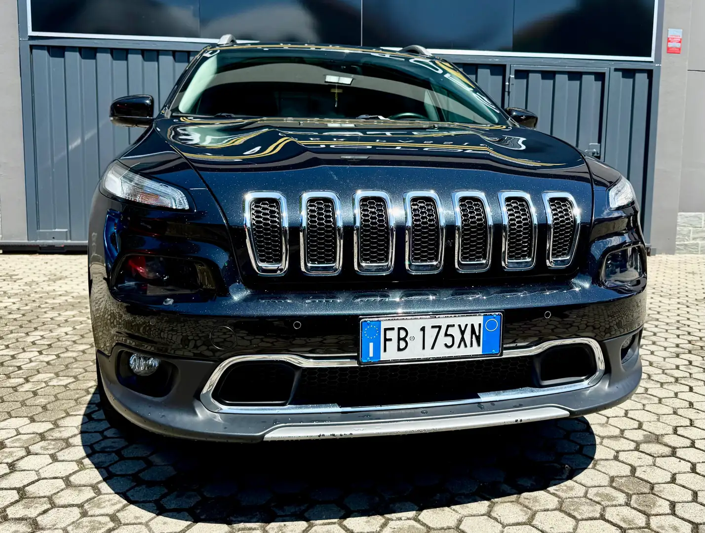 Jeep Cherokee Cherokee 2.0 mjt II Limited 4wd active drive E6 Zwart - 2