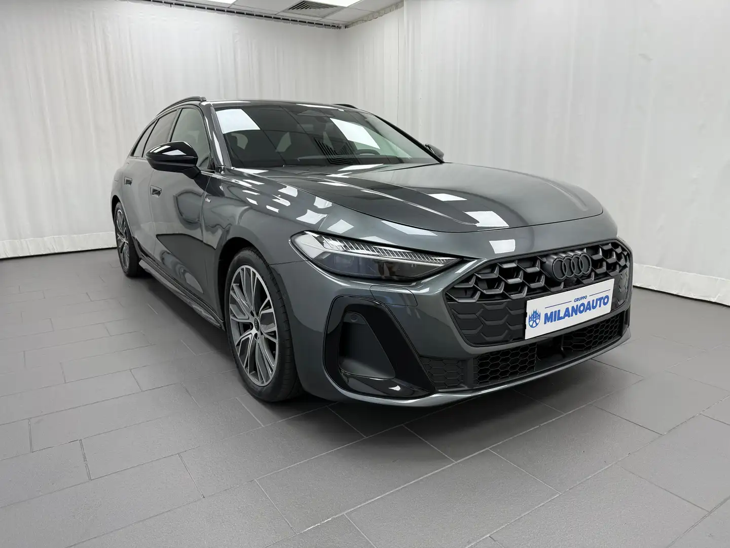 Audi A5 AVANT S-LINE TFSI S-TRONIC 204CV MY25 ONLY PROMO Grigio - 1