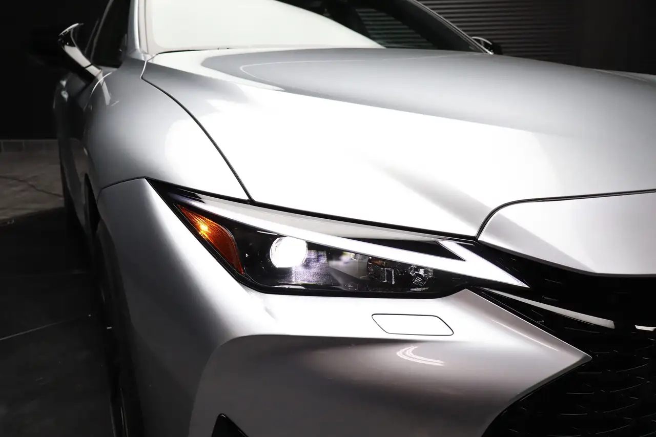 Lexus IS снимка Lexus IS