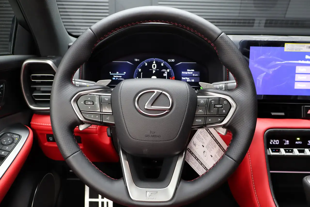 Lexus IS снимка Lexus IS