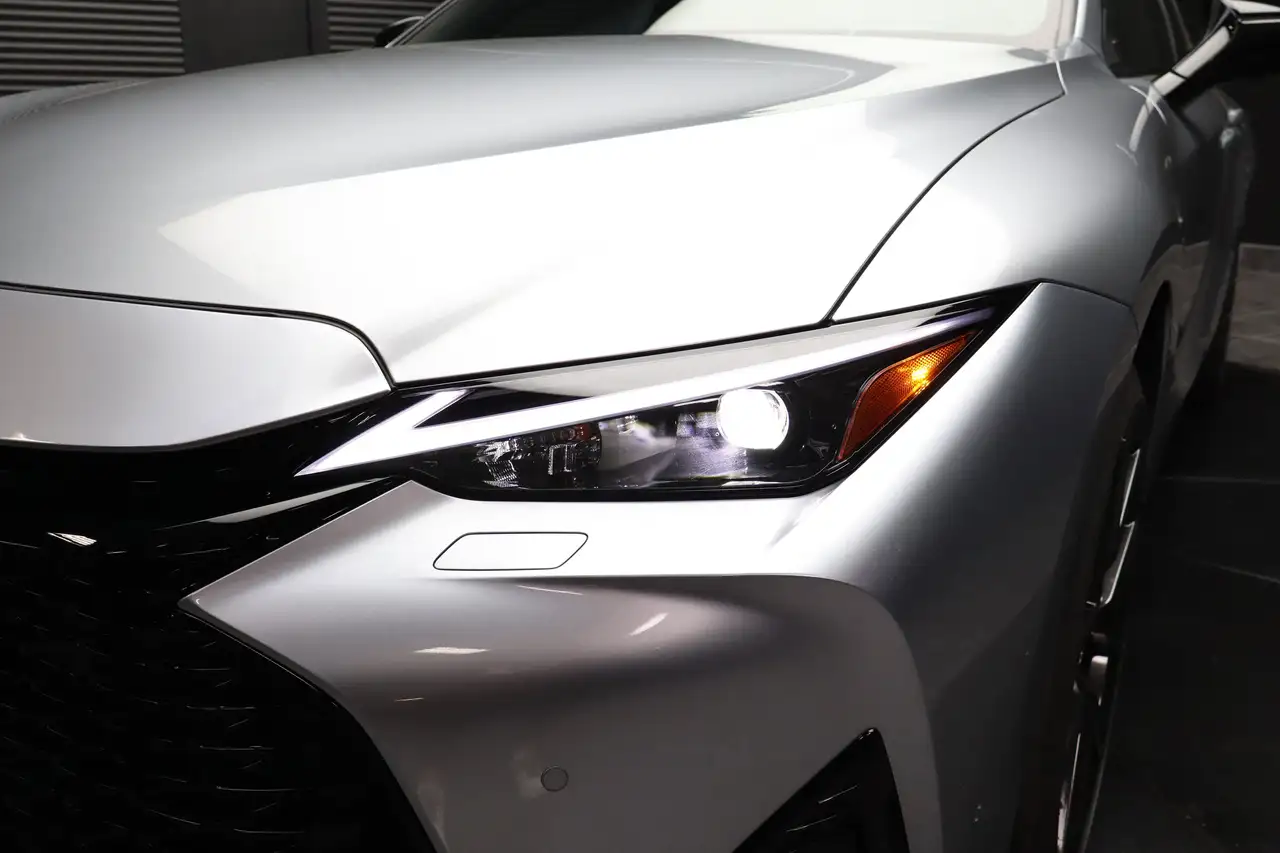 Lexus IS снимка Lexus IS