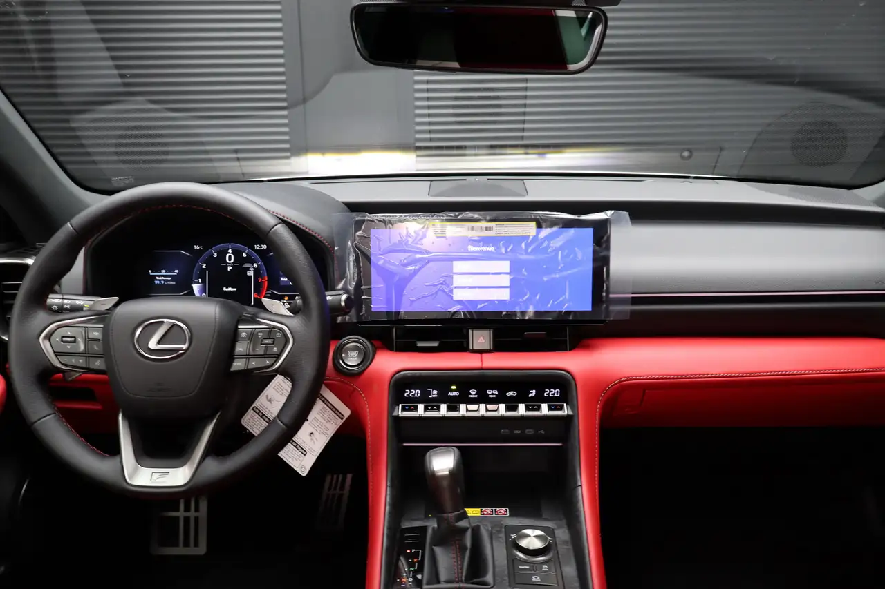 Lexus IS снимка Lexus IS