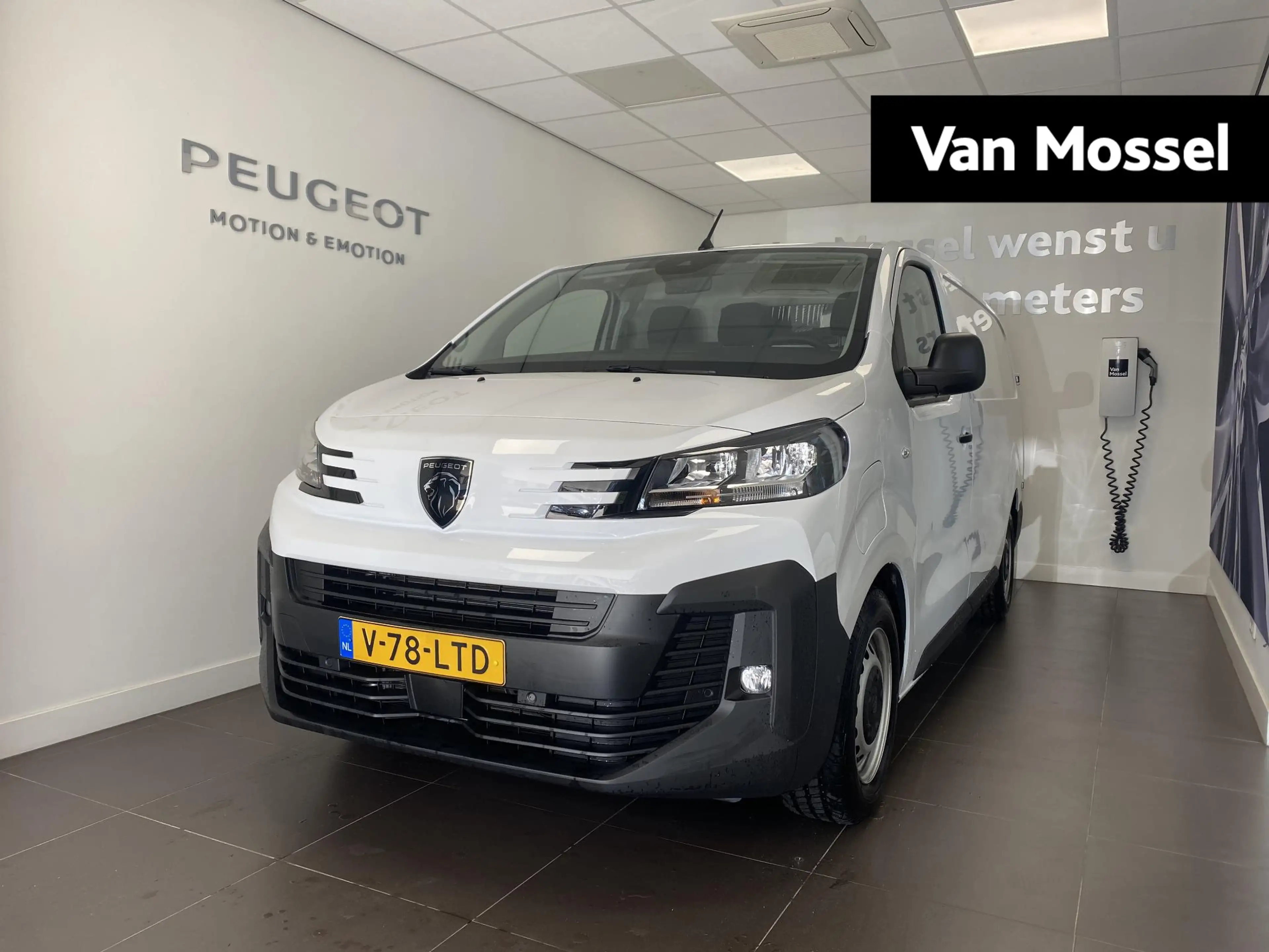 Peugeot e-Expert EV L2 75 kWh | Navigatie | dodehoek detectie | cru