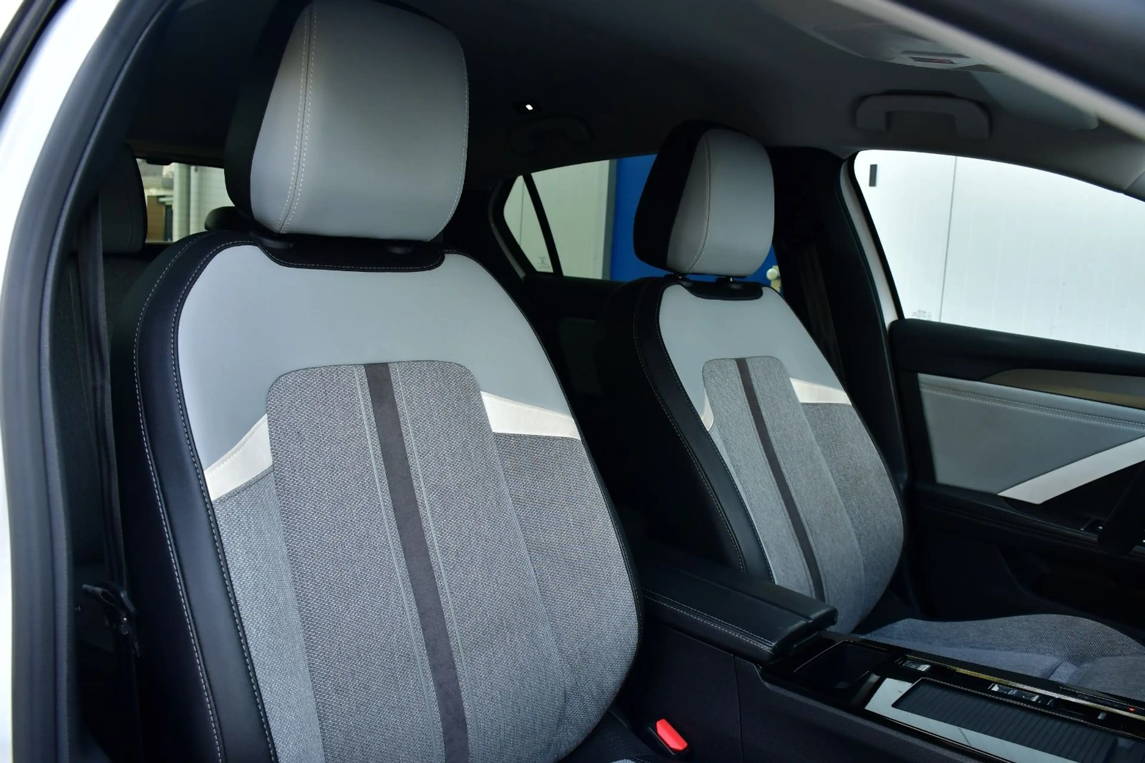 Opel Astra L 1.5  Lim. 5-trg. Elegance IntelliDrive — photo 13