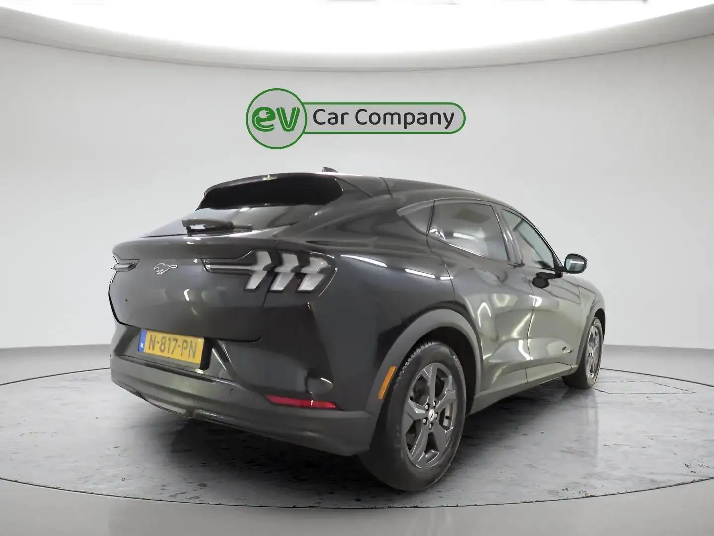 Ford Mustang Mach-E RWD 75 kWh | SOH 95% | Camera | Stoelverwarming | Noir - 2