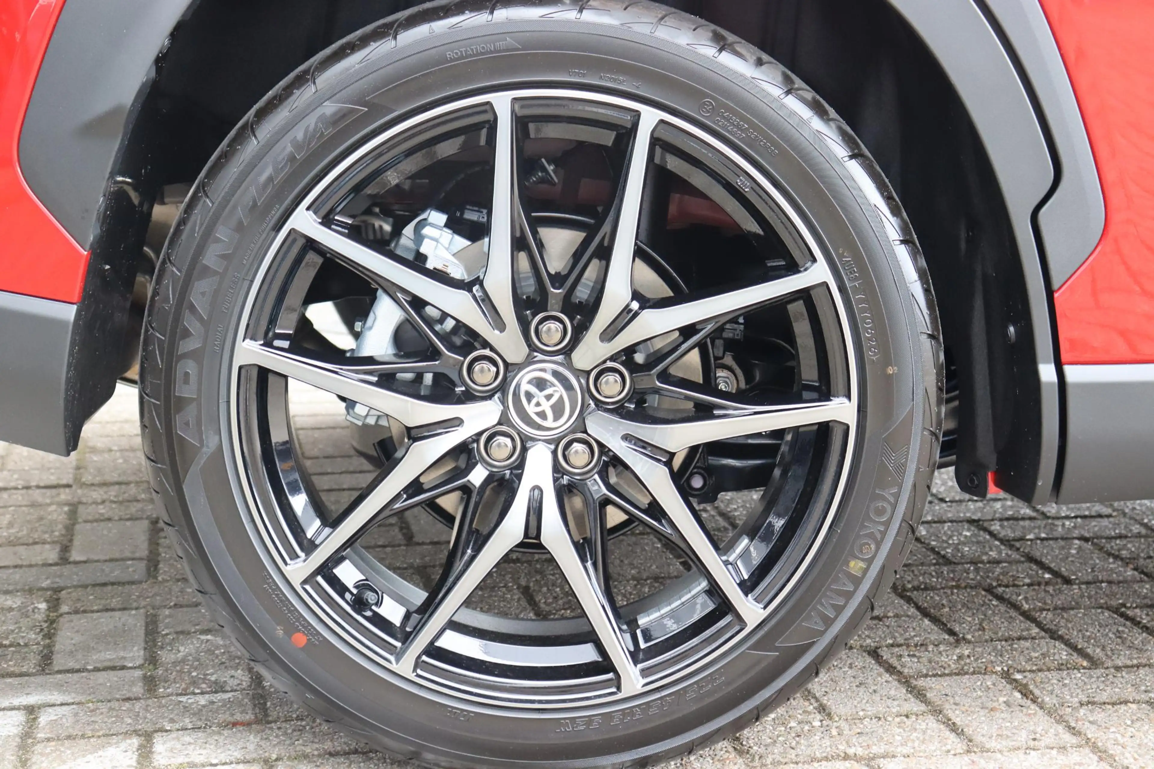 Toyota Corolla Cross Hybrid 180 GR Sport, VERWACHT, Panoramisch dak, Ni — photo 6