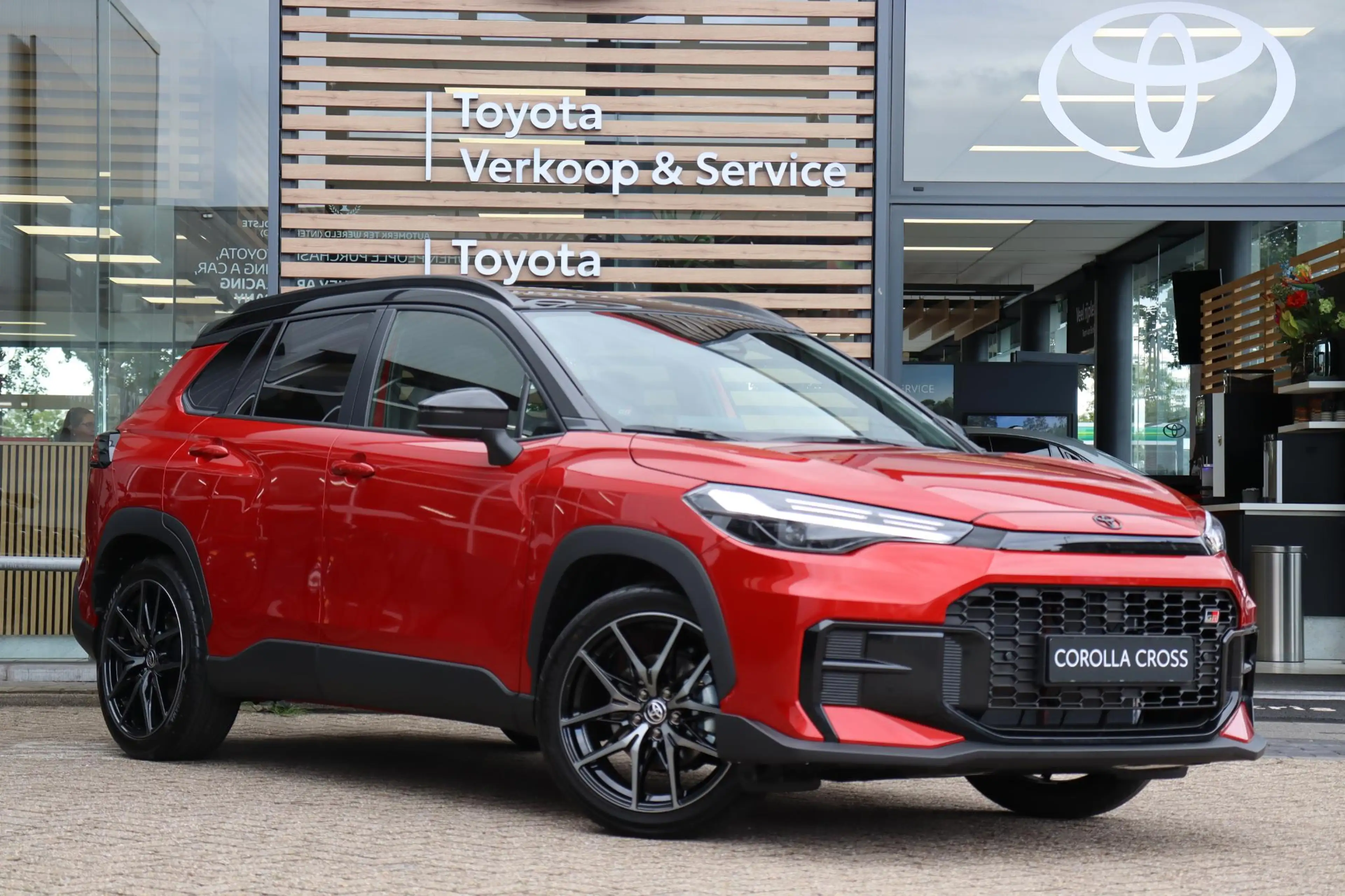 Toyota Corolla Cross Hybrid 180 GR Sport, VERWACHT, Panoramisch dak, Ni — photo 3