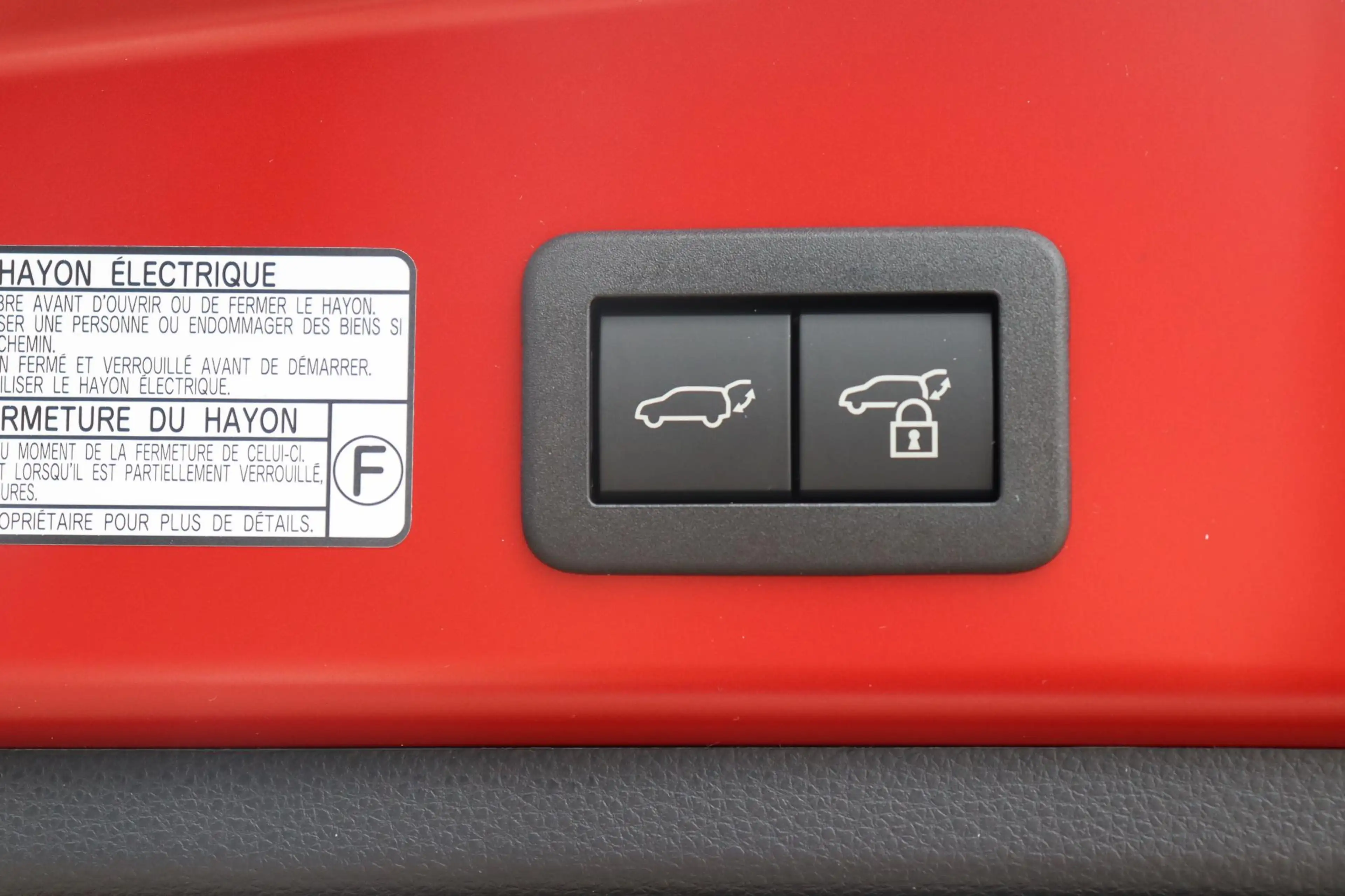 Toyota Corolla Cross Hybrid 180 GR Sport, VERWACHT, Panoramisch dak, Ni — photo 13