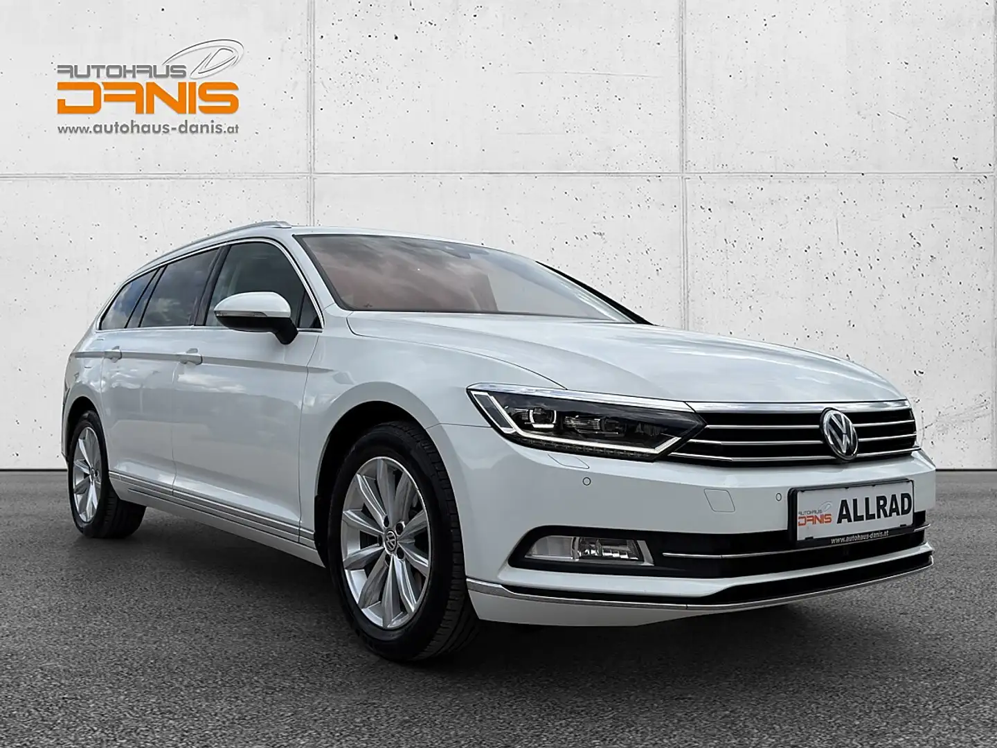 Volkswagen Passat Variant Highline TDI 4Mot. DSG LED/PANO/NAVI/Kessy Weiß - 2