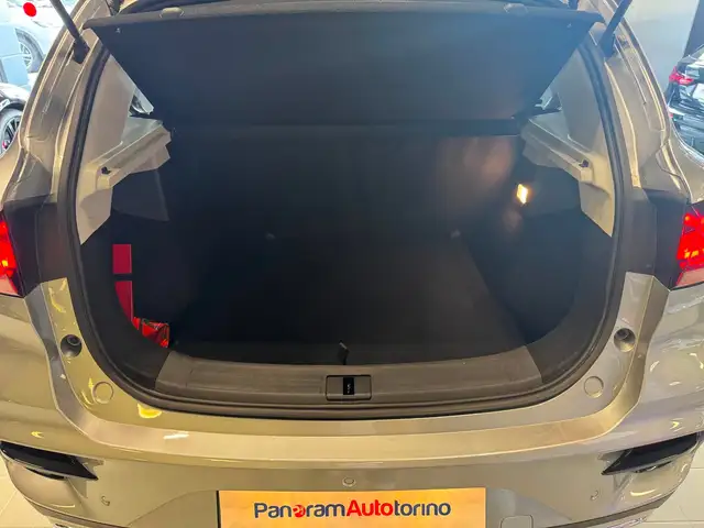 MG ZS view 9