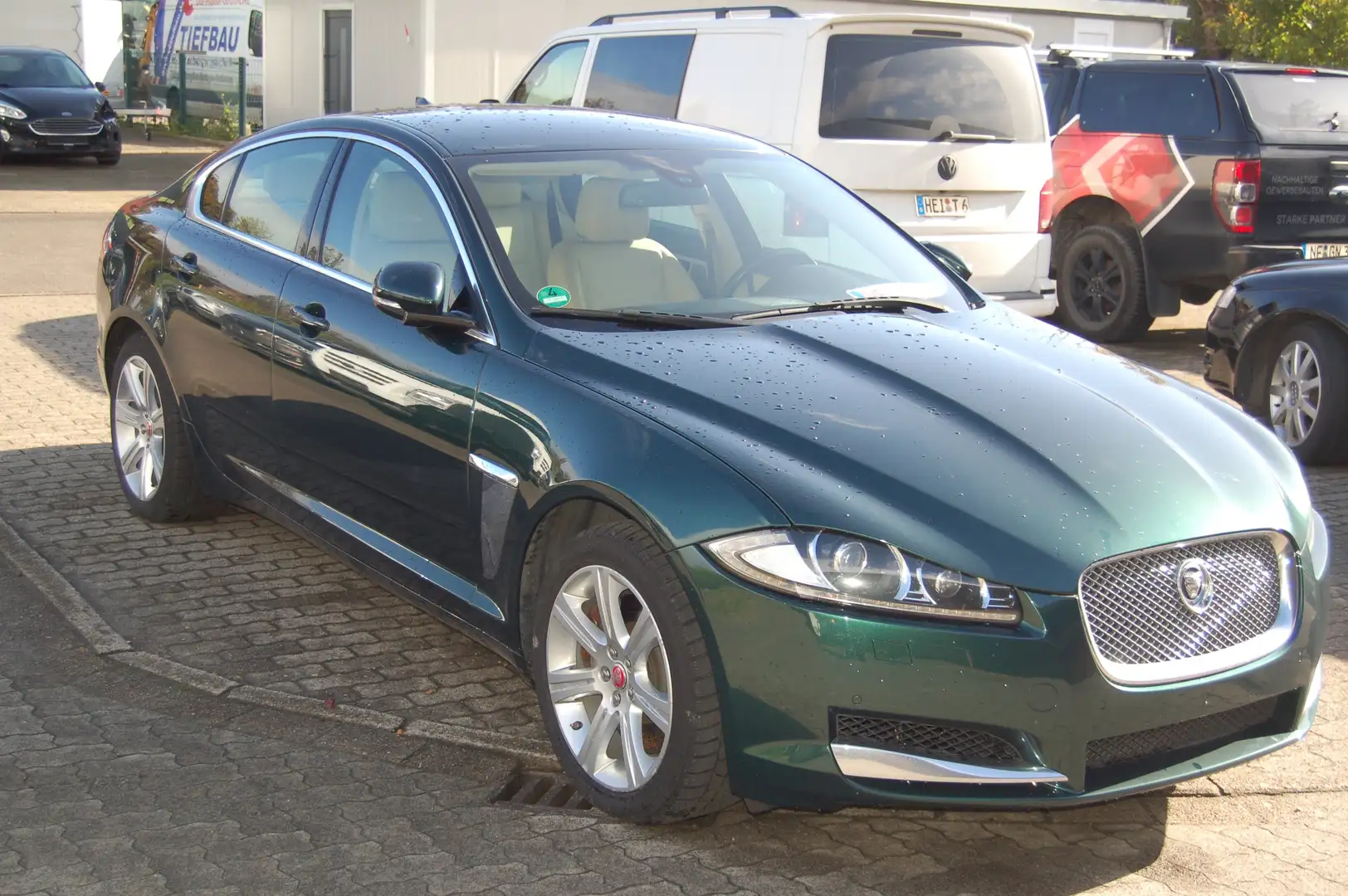 Jaguar XF 3.0 V6 Kompressor AWD 1 Hand 17tkm Groen - 1