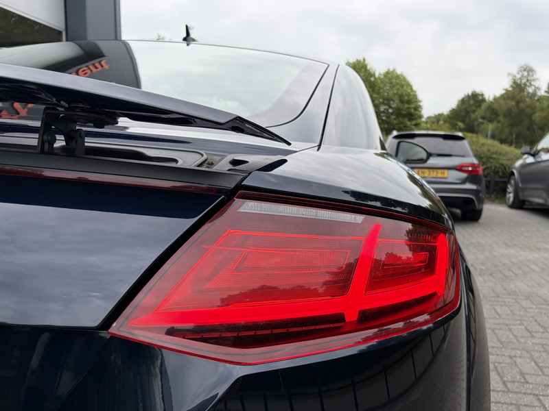Audi TT 2.0 TFSI quattro Pro Line + — photo 6