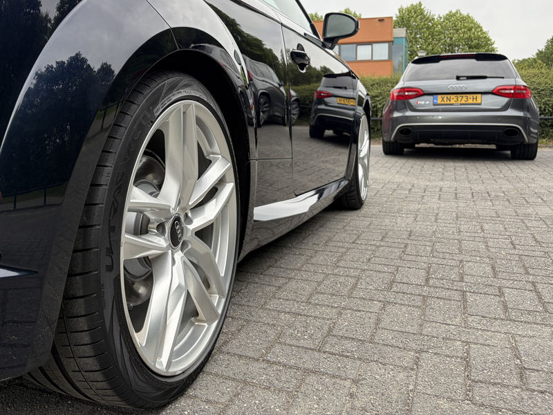 Audi TT 2.0 TFSI quattro Pro Line + — photo 32