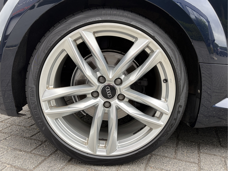 Audi TT 2.0 TFSI quattro Pro Line + — photo 36