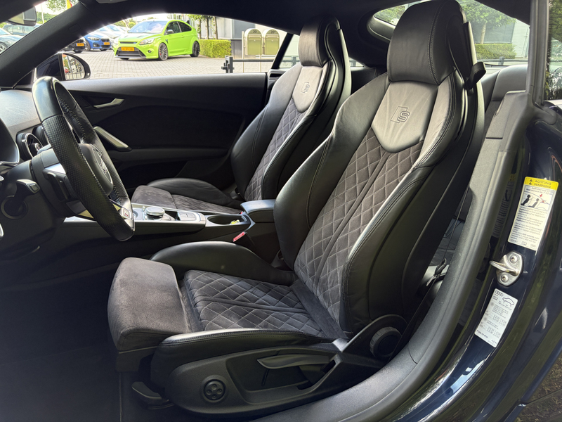 Audi TT 2.0 TFSI quattro Pro Line + — photo 13