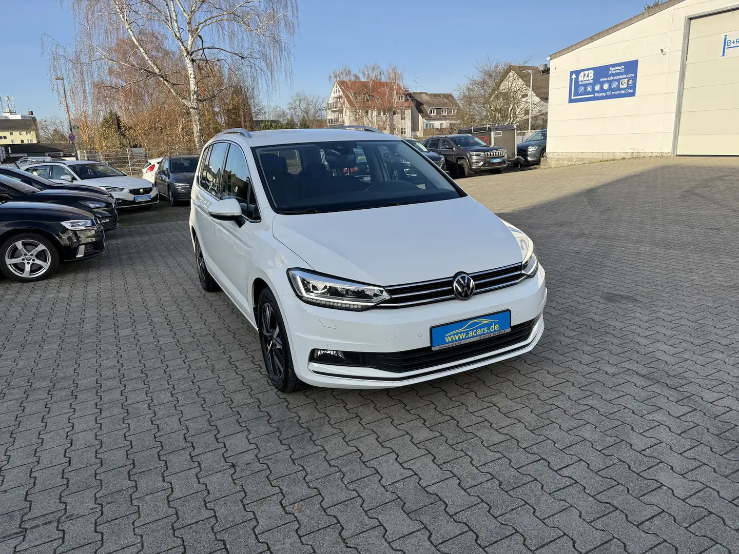 Volkswagen Touran Highl 2,0 TDI SCR Navi LED ACC Kamera TWA SHA AHK Blanco - 2