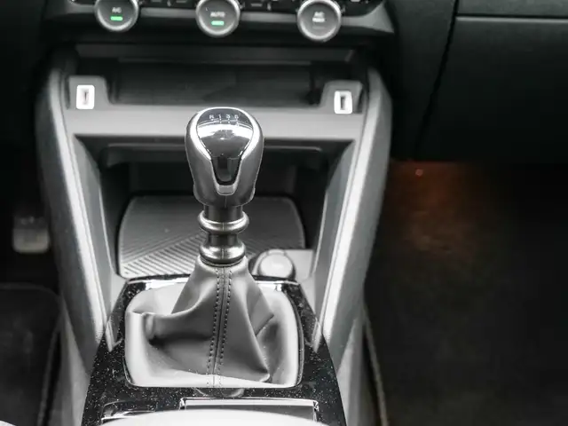 Citroen C4 view 11