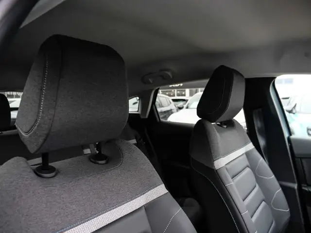 Citroen C4 view 14