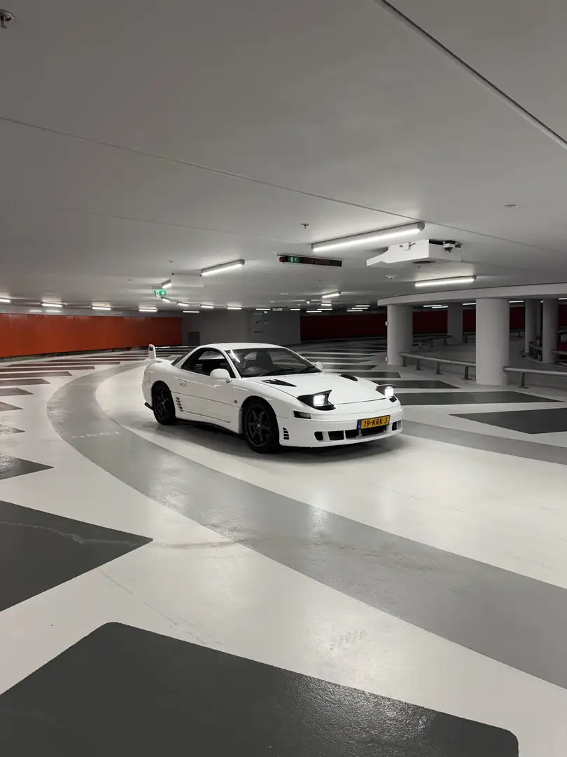 Mitsubishi 3000 GT 3.0 V6 Twin Turbo.  Apk Tot December 2027 Weiß - 1