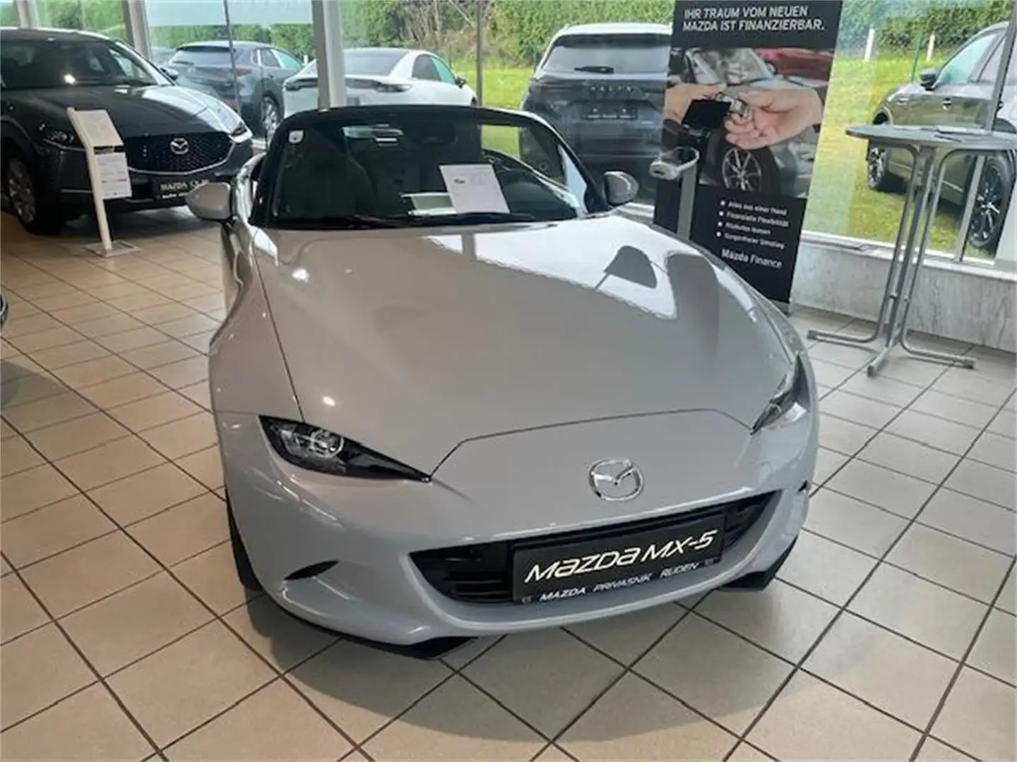Mazda MX-5 ST G132 Skyactiv Exclusive-Line Vorführwagen Grau - 2