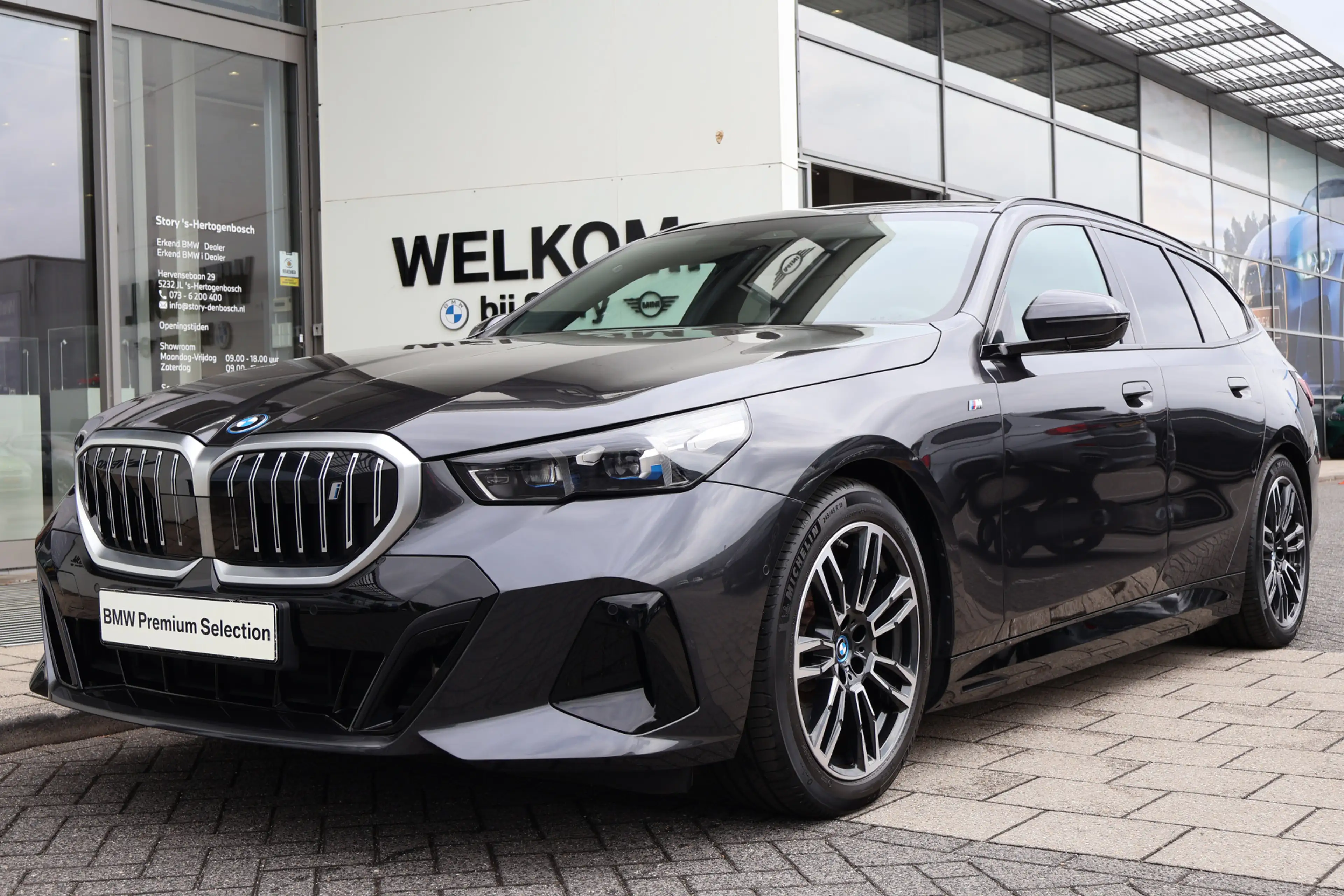 BMW i5 Touring eDrive40 M Sport / Trekhaak / Harman-Kardo — photo 5