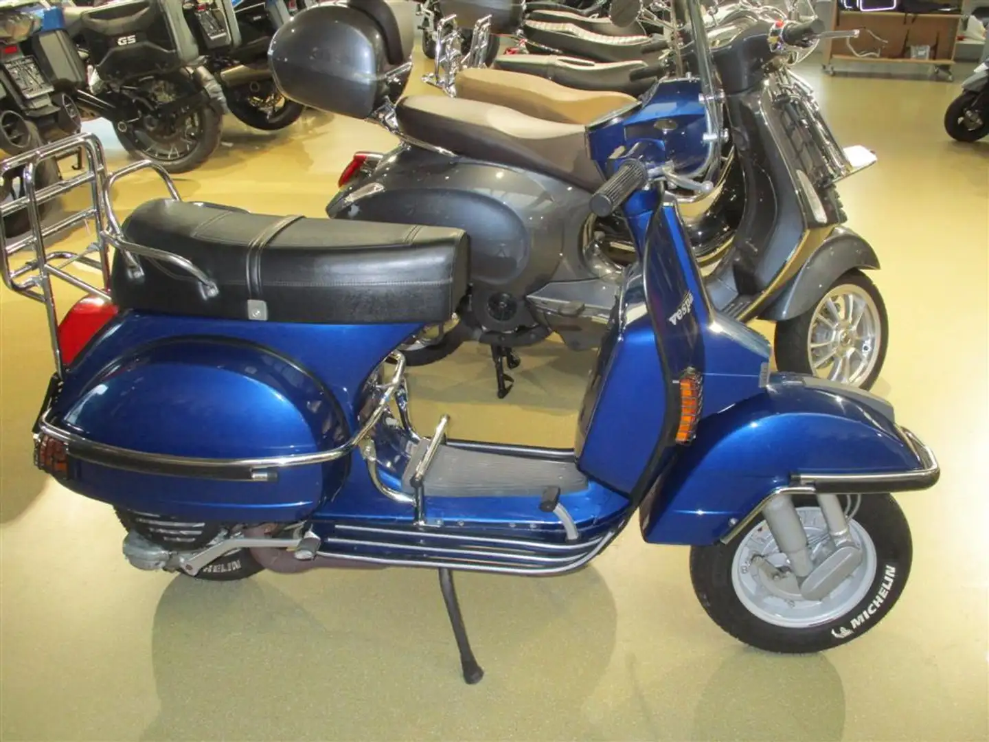 Vespa in zeer goede staat ! Blauw - 2