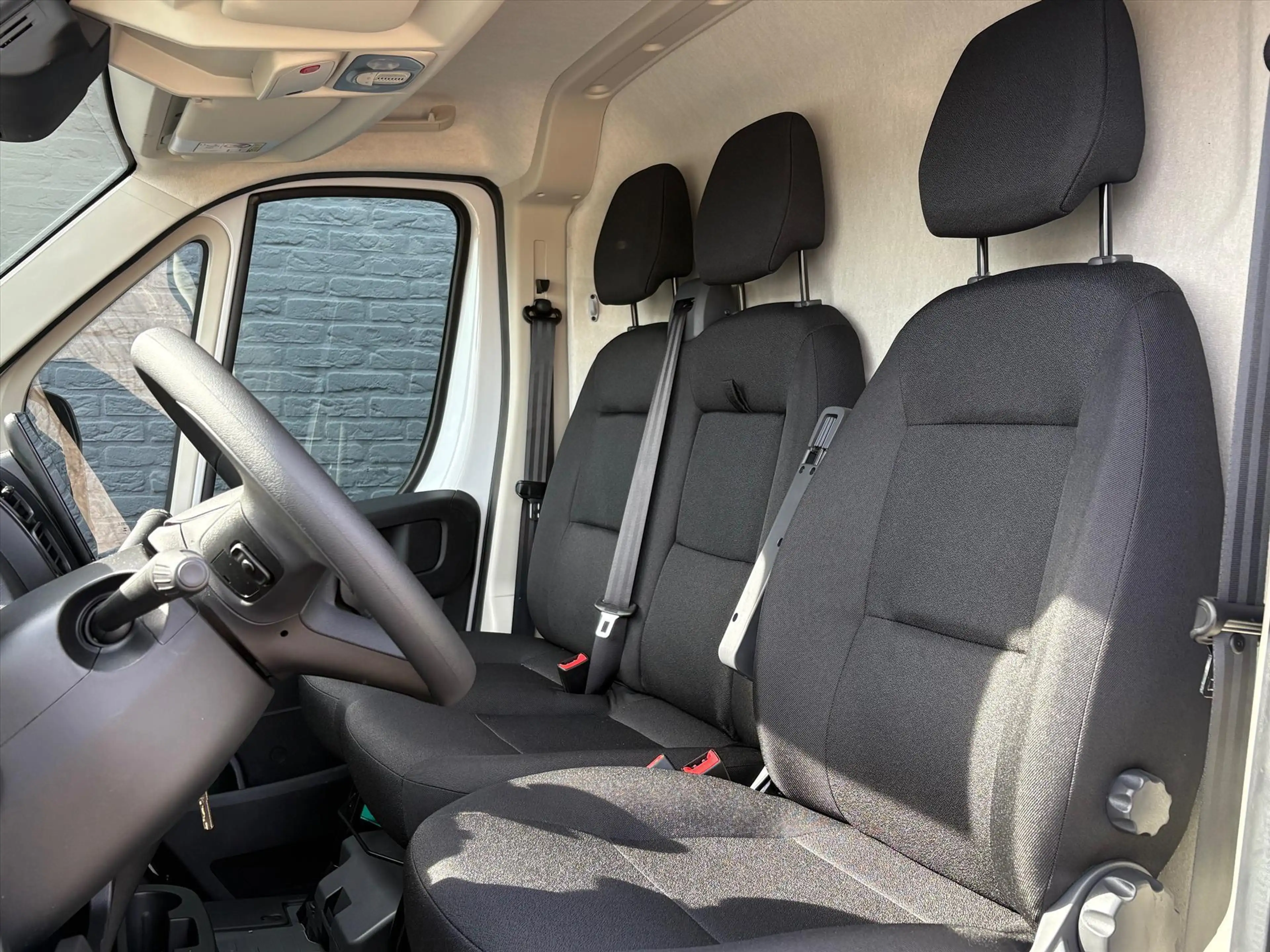 Citroen Jumper GB 2.2 BlueHDi 140pk L2H2 35 | Verzwaarde Vering | — photo 10