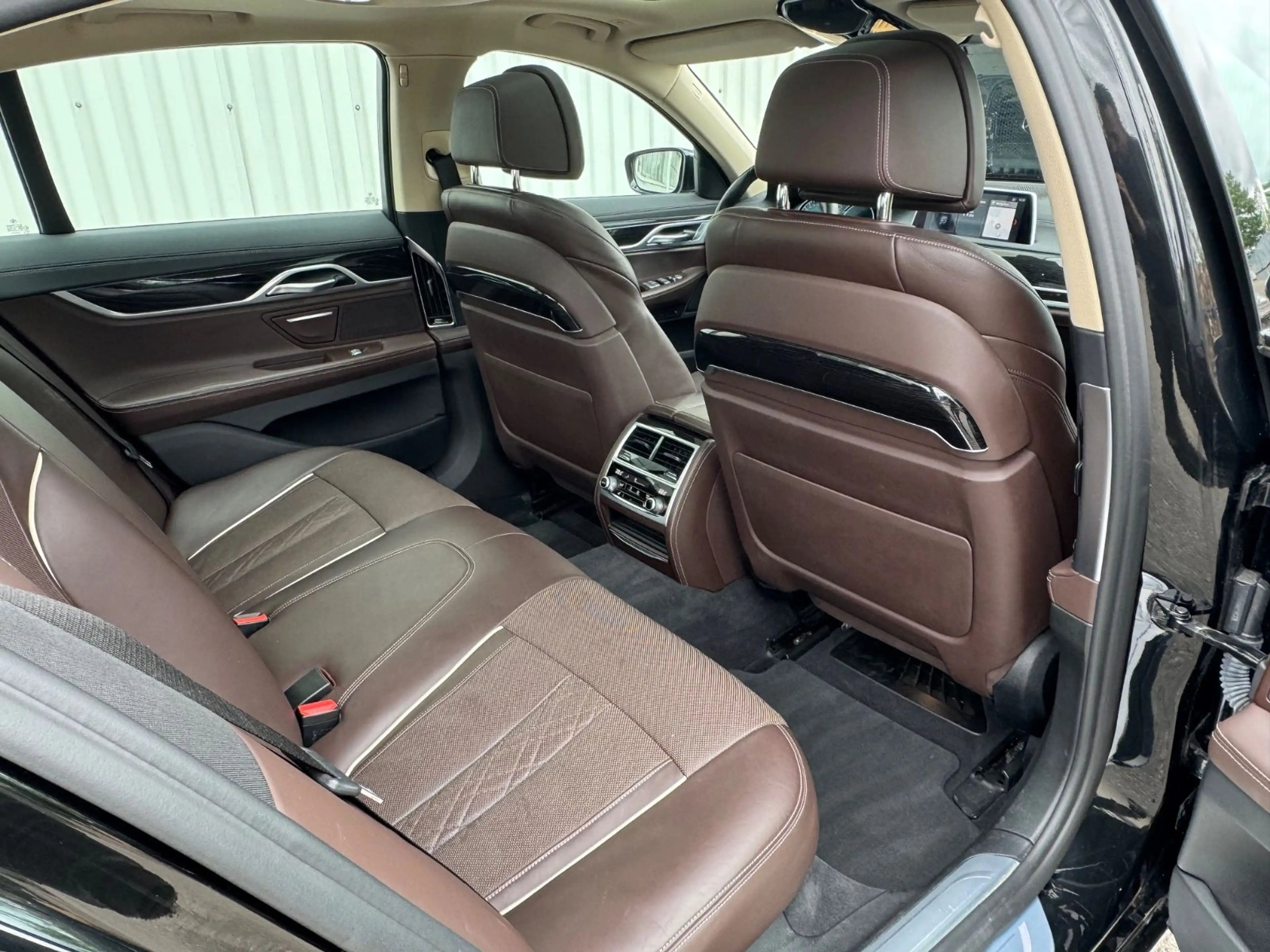 BMW 740 d xDrive*HUD*Soft Close*Massage*360 Kamera* — photo 31
