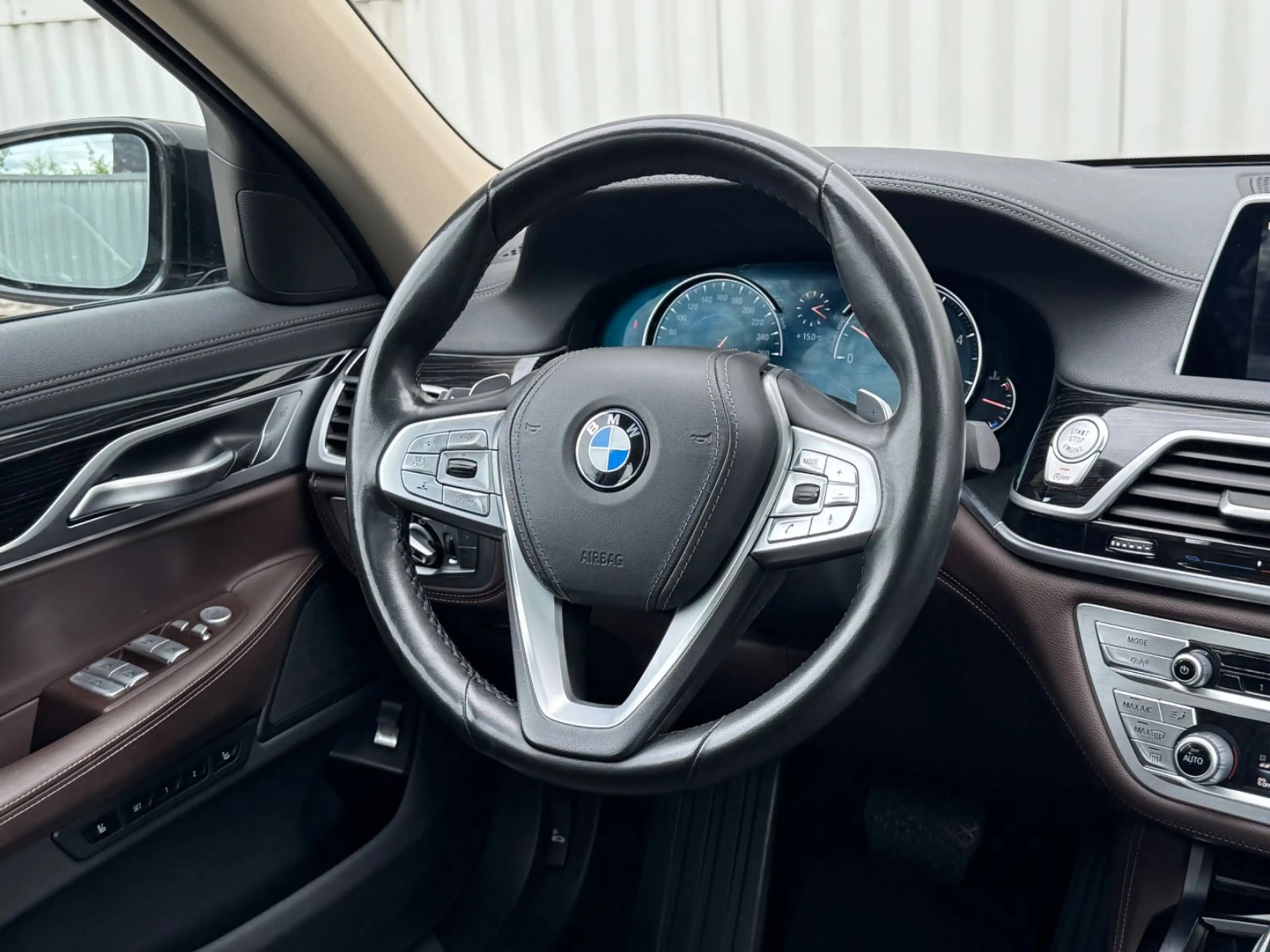 BMW 740 d xDrive*HUD*Soft Close*Massage*360 Kamera* — photo 14
