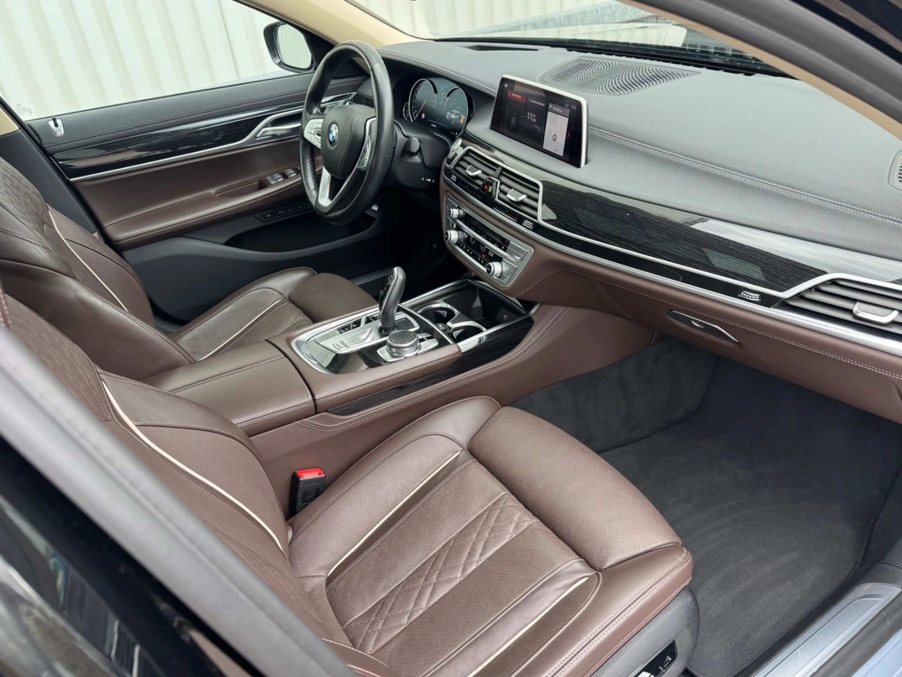 BMW 740 d xDrive*HUD*Soft Close*Massage*360 Kamera* — photo 27