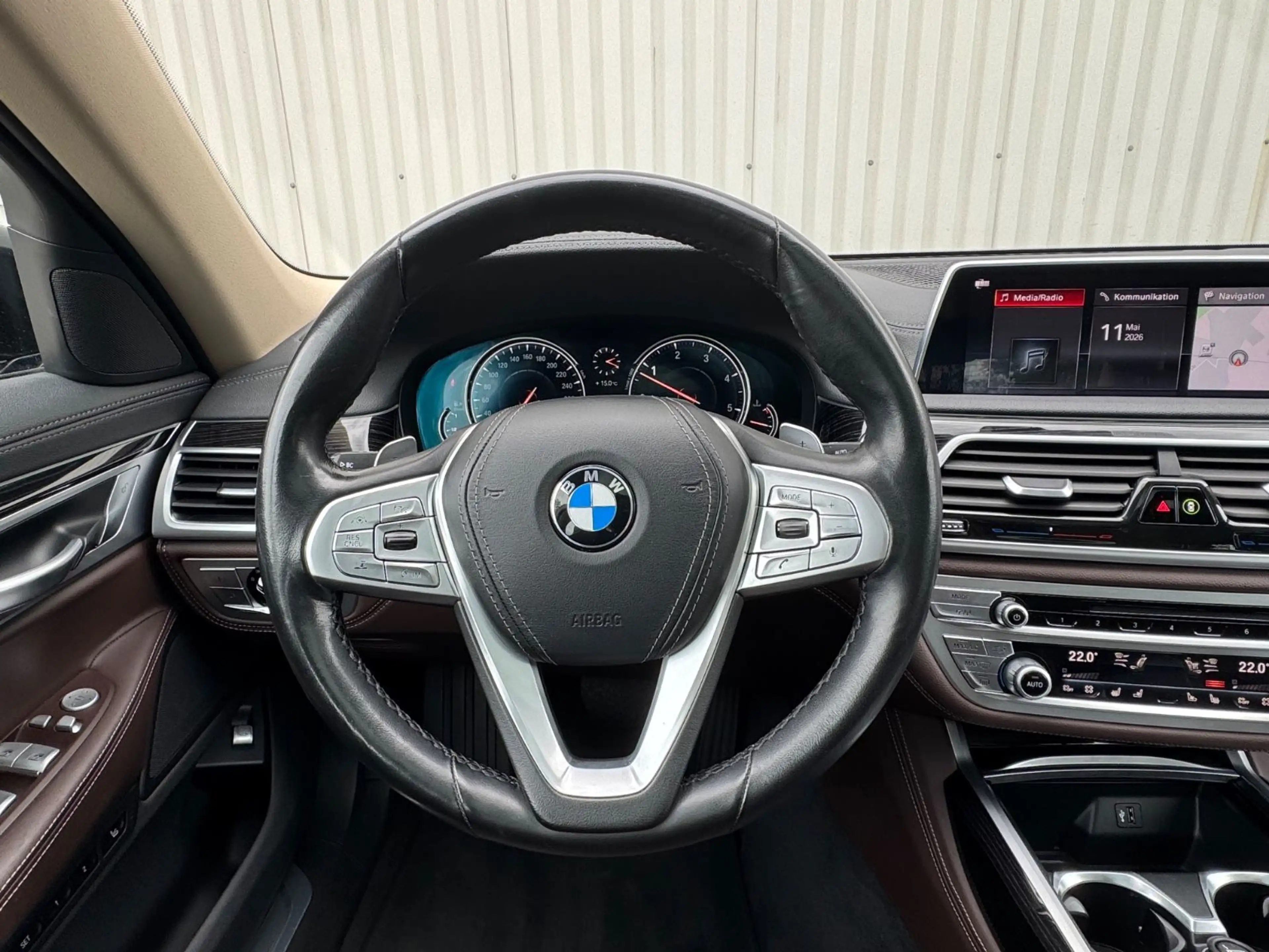 BMW 740 d xDrive*HUD*Soft Close*Massage*360 Kamera* — photo 12