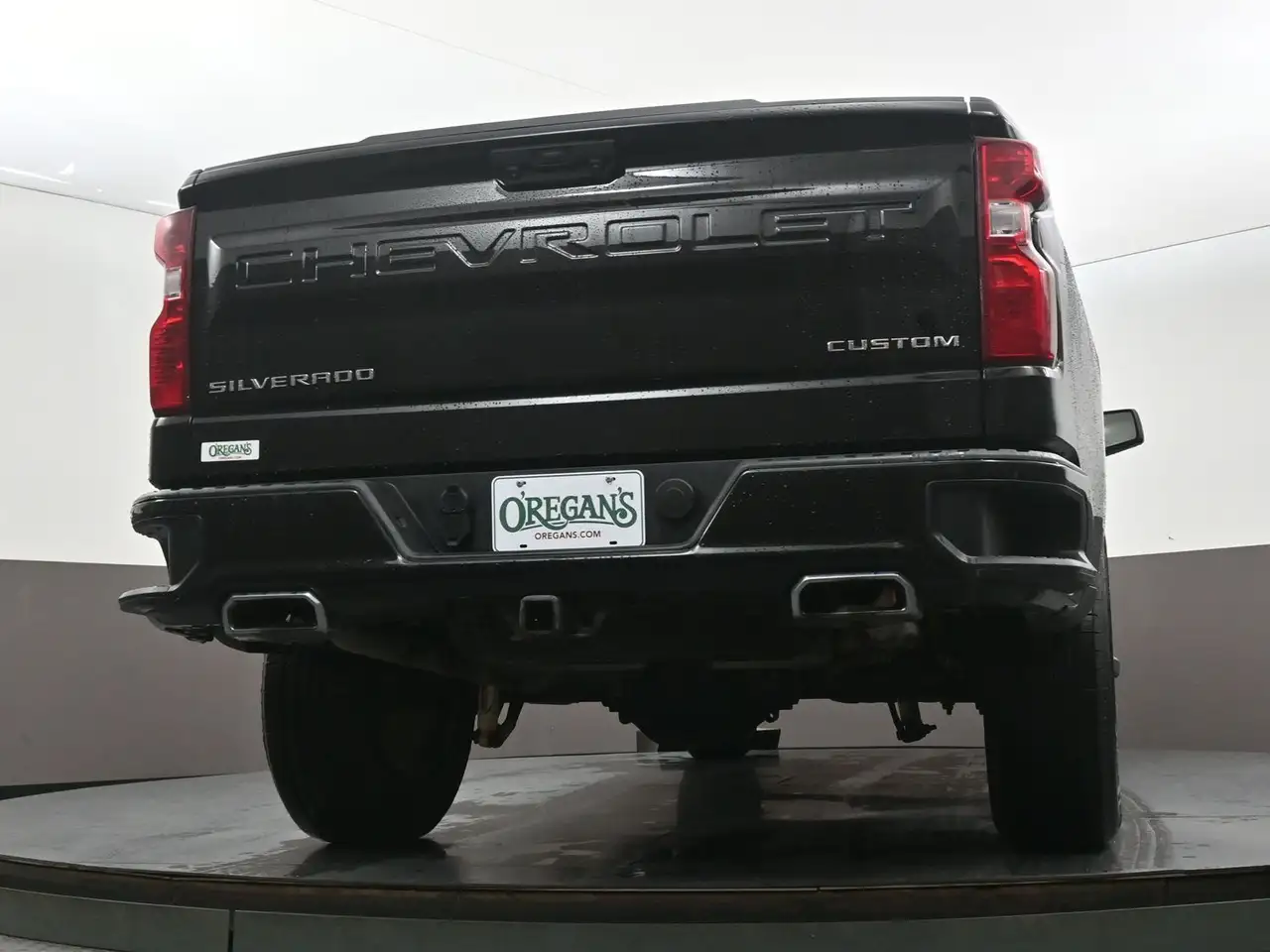 Chevrolet Silverado photo Chevrolet Silverado