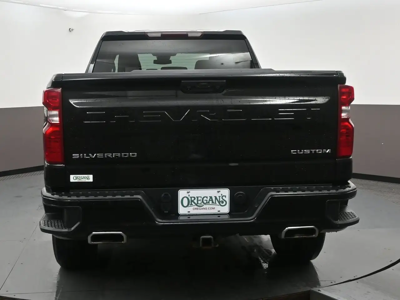 Chevrolet Silverado photo Chevrolet Silverado