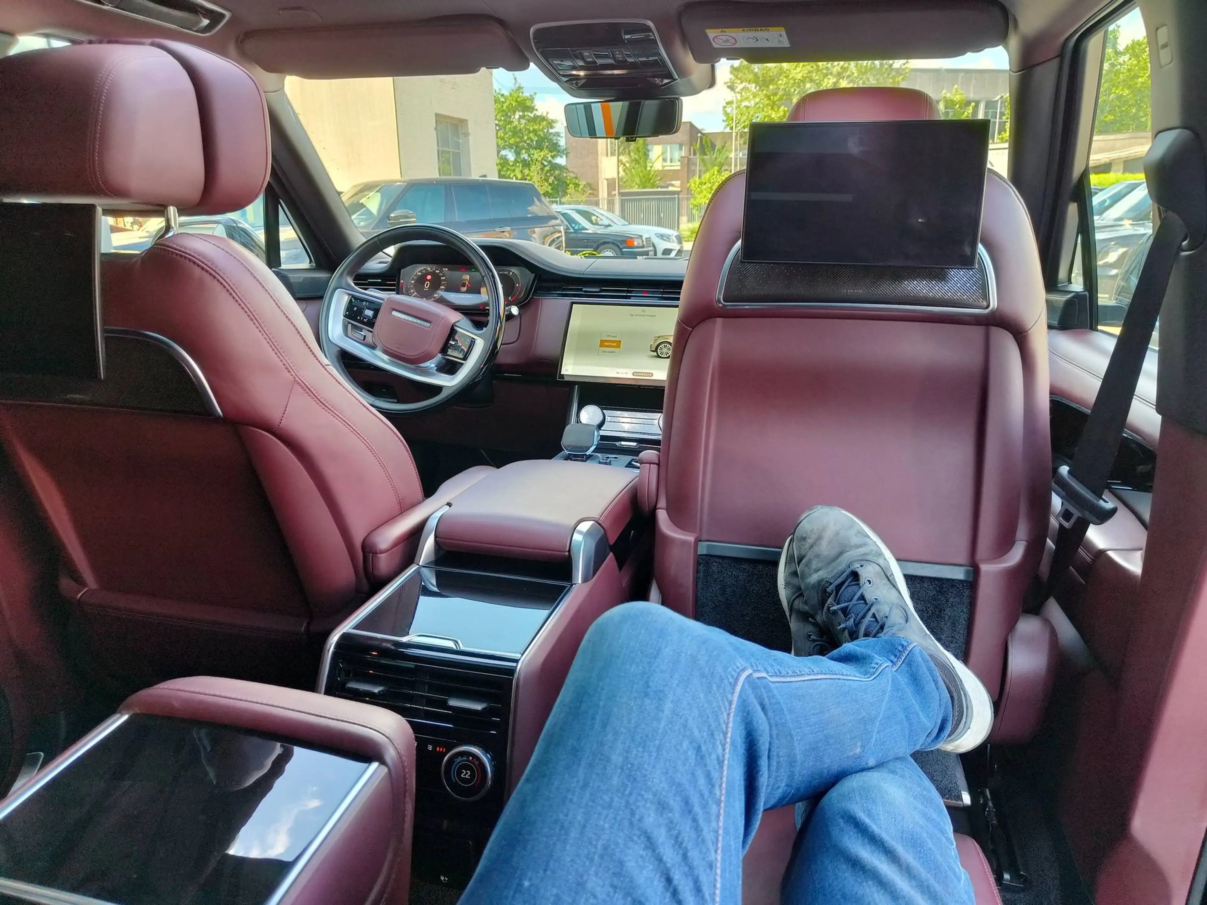 Land Rover Range Rover D350 LWB Autobiography Business Class/TV/SV leather — photo 6