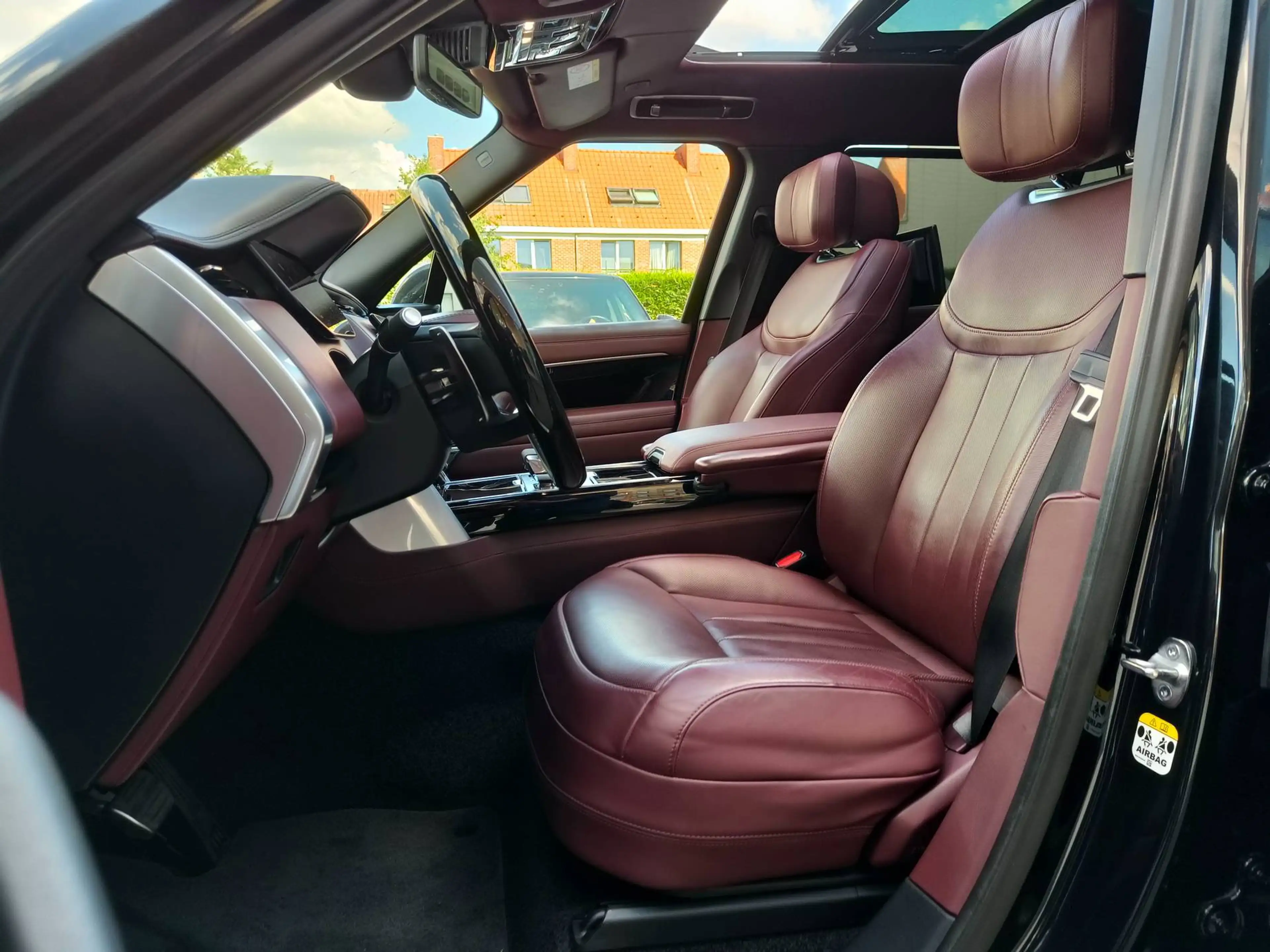 Land Rover Range Rover D350 LWB Autobiography Business Class/TV/SV leather — photo 5