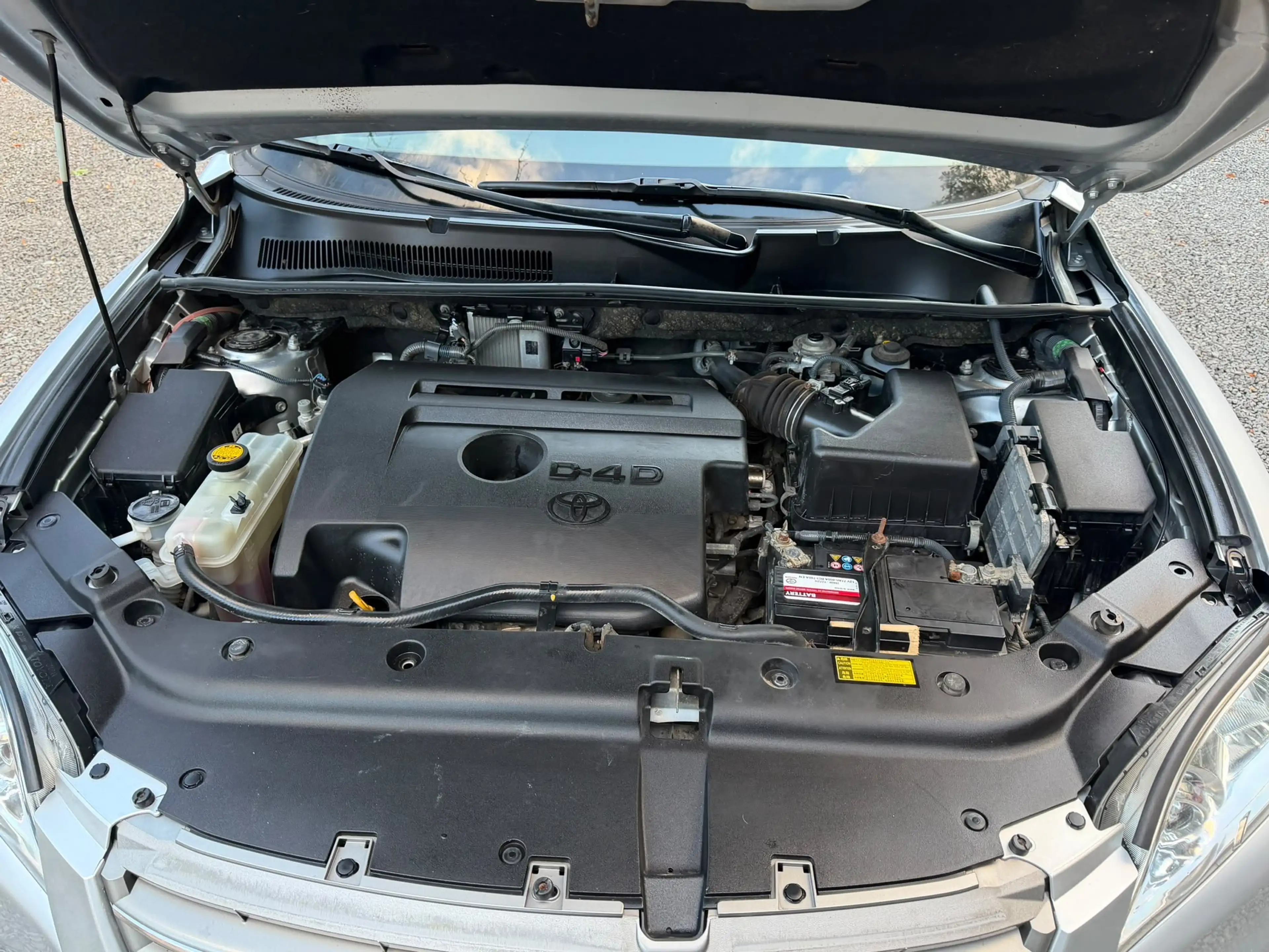 Toyota RAV4 2.2 D-4D 4x4 LX DPF — photo 9